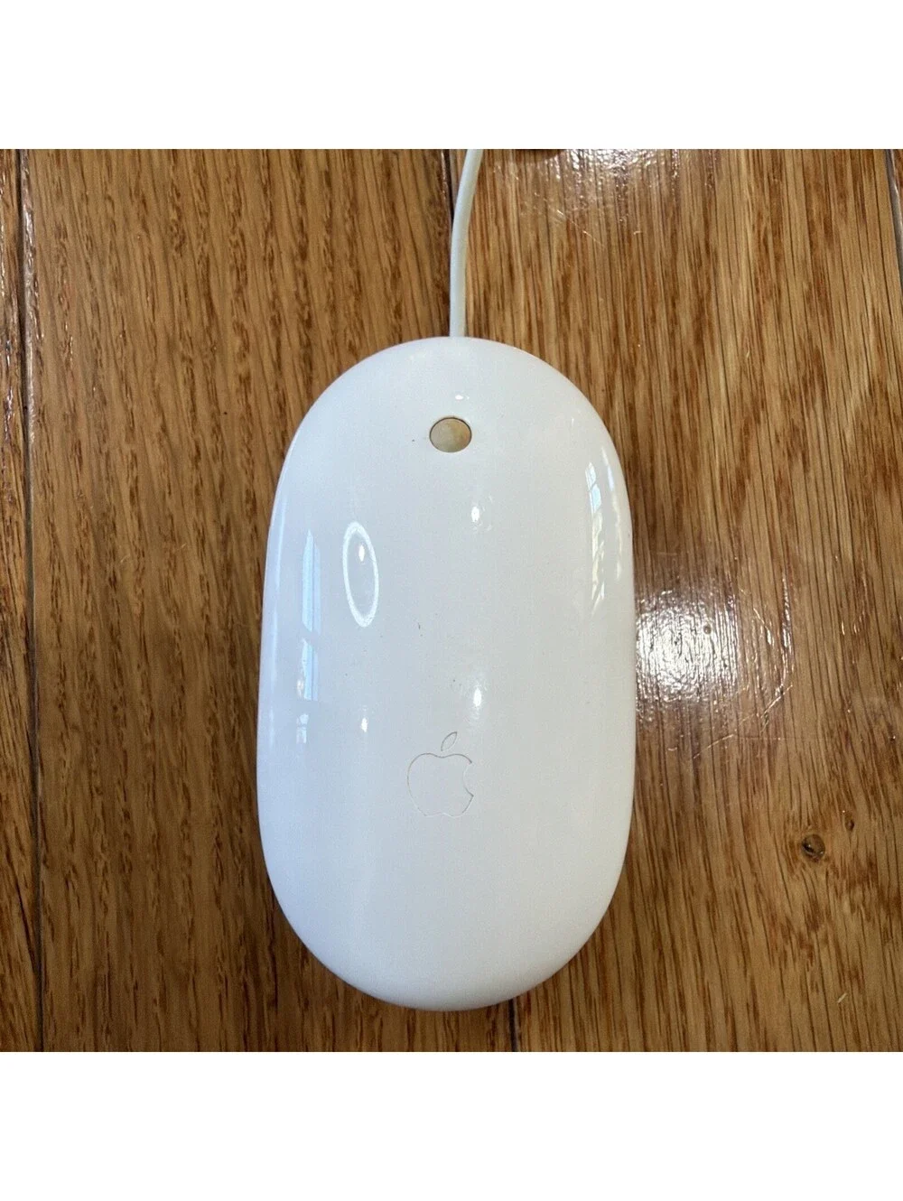 Genuine OEM Apple A1152 MOUSE W/Scrolling White WIRED USB